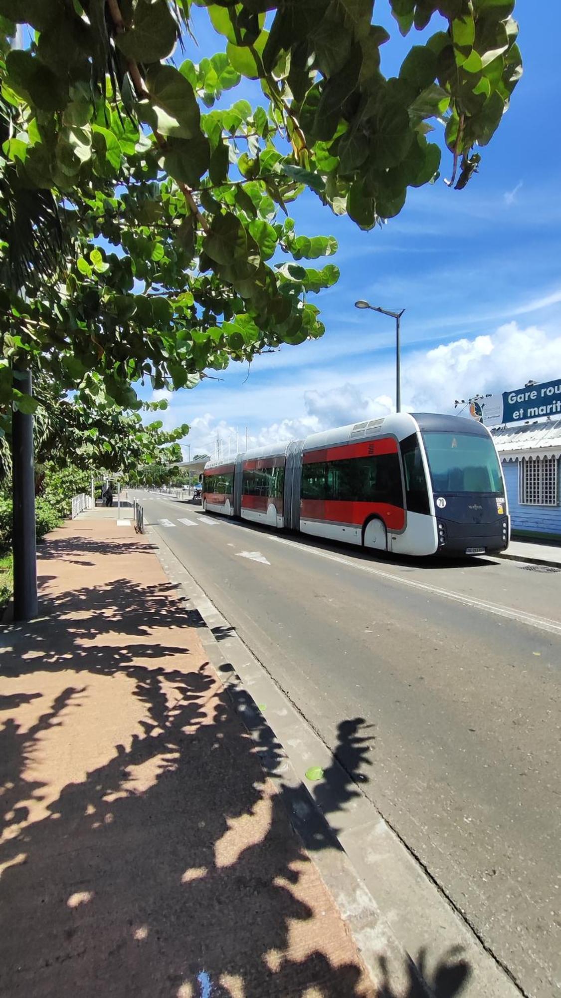 פור-דה-פראנס Casa Hugo City Center מראה חיצוני תמונה